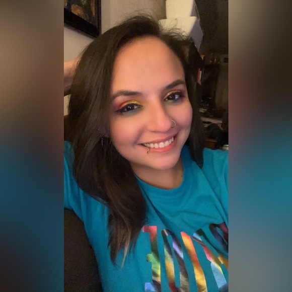 Meet your Posher, Tabitha - Picture 3 of 3